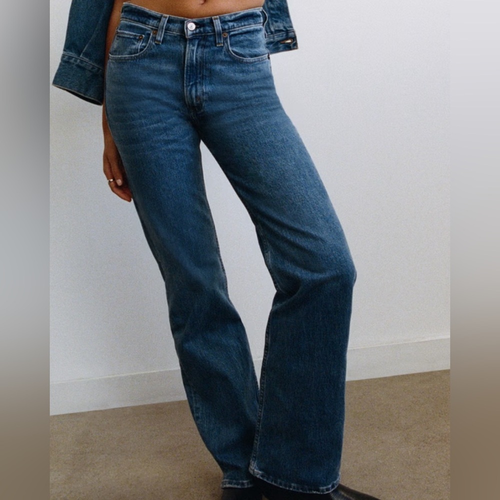 Abercrombie & Fitch Jeans - 90’s Relaxed High Rise
